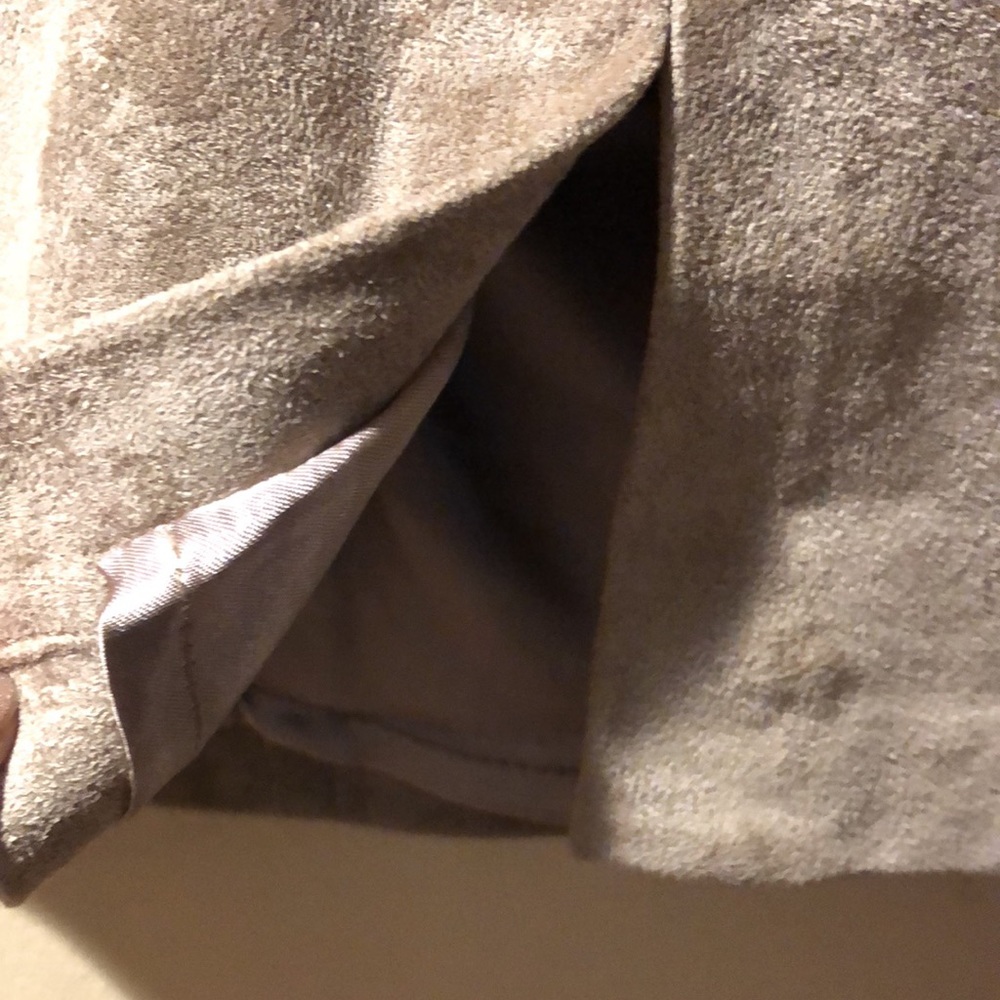 Blank NYC tan soft faux suede mini skirt - Picture 2 of 12